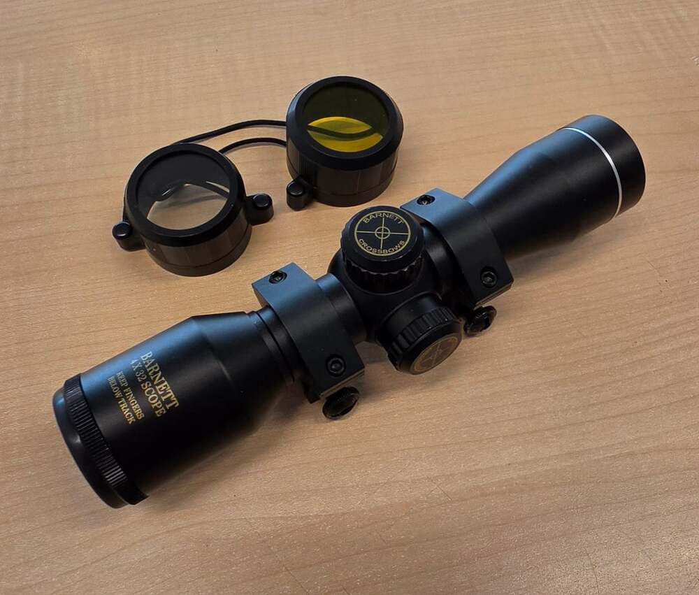 Barnett 4x32 Scope Crossbow Scope With Rings And Lens Covers